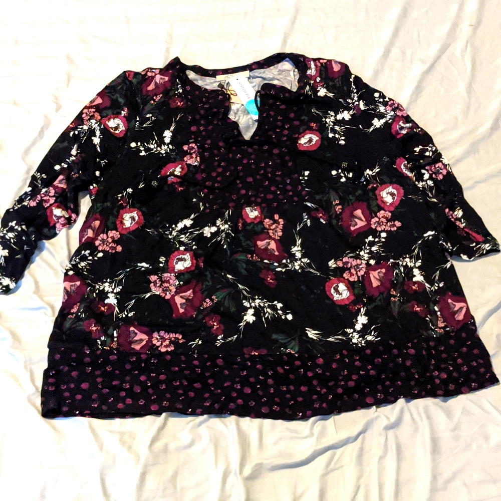 *NWT* Les Serein tunic top with 3/4 sleeves and tie neck detail